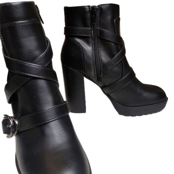 Report Women’s Black Chunky Platform Ankle Boots Size 8M– 4” Block Heel - Picture 4 of 10